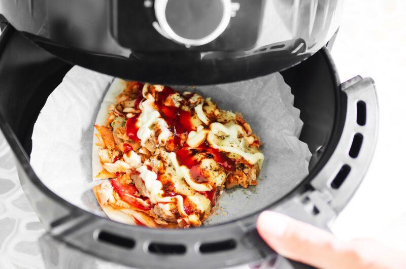 Odgrzewanie pizzy w mikrofali