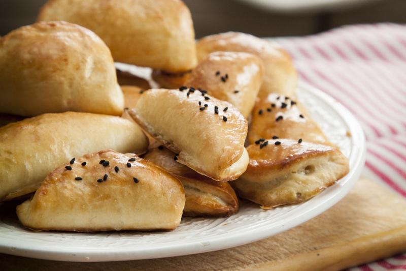 Pierogi drożdżowe z mięsem