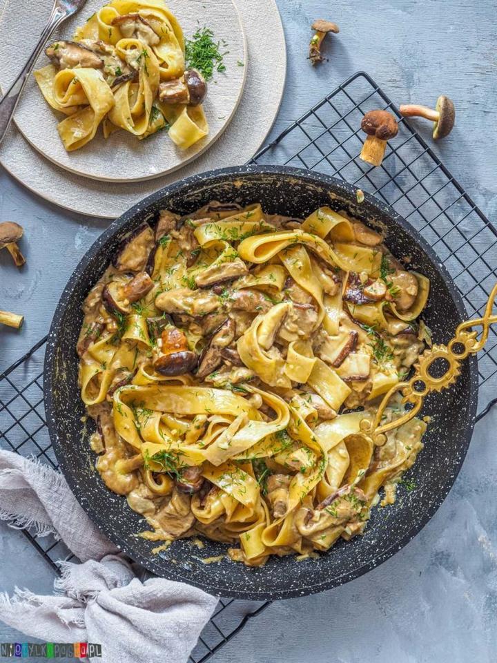 Makaron z grzybami i boczkiem