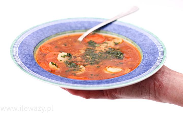 Zupy domowe a gotowe