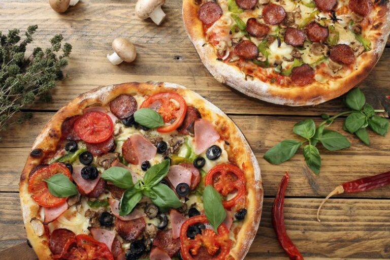 Pomysły na wykorzystanie gotowego ciasta na pizzę: 10 łatwych i smacznych inspiracji