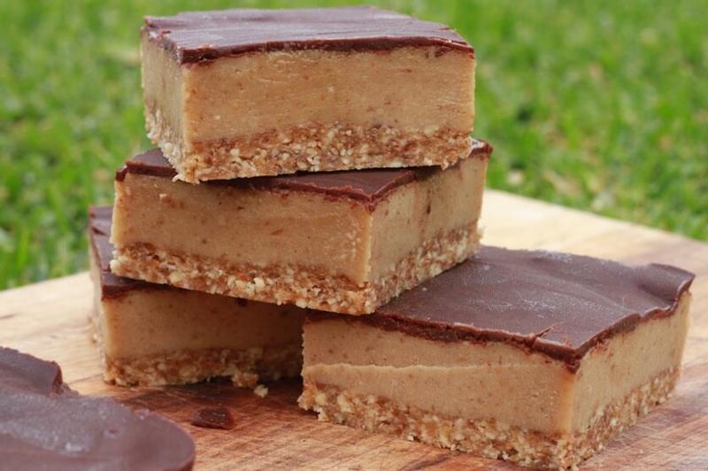 Ciasto karmelowe z orzechami