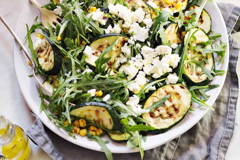 Letnie sałatki sezonowe