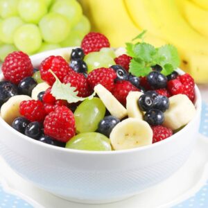 Ile kalorii ma sałatka owocowa? Odkryj tajemnice jej kaloryczności!