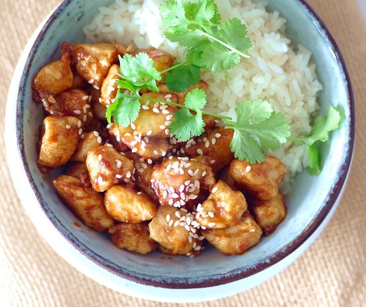 Odkryj egzotyczny smak udka z kurczaka po tajsku, który zaskoczy Twoje podniebienie