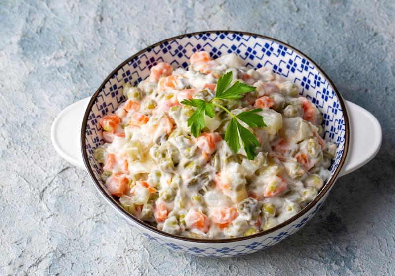 Jak przechowywać sałatkę jarzynową