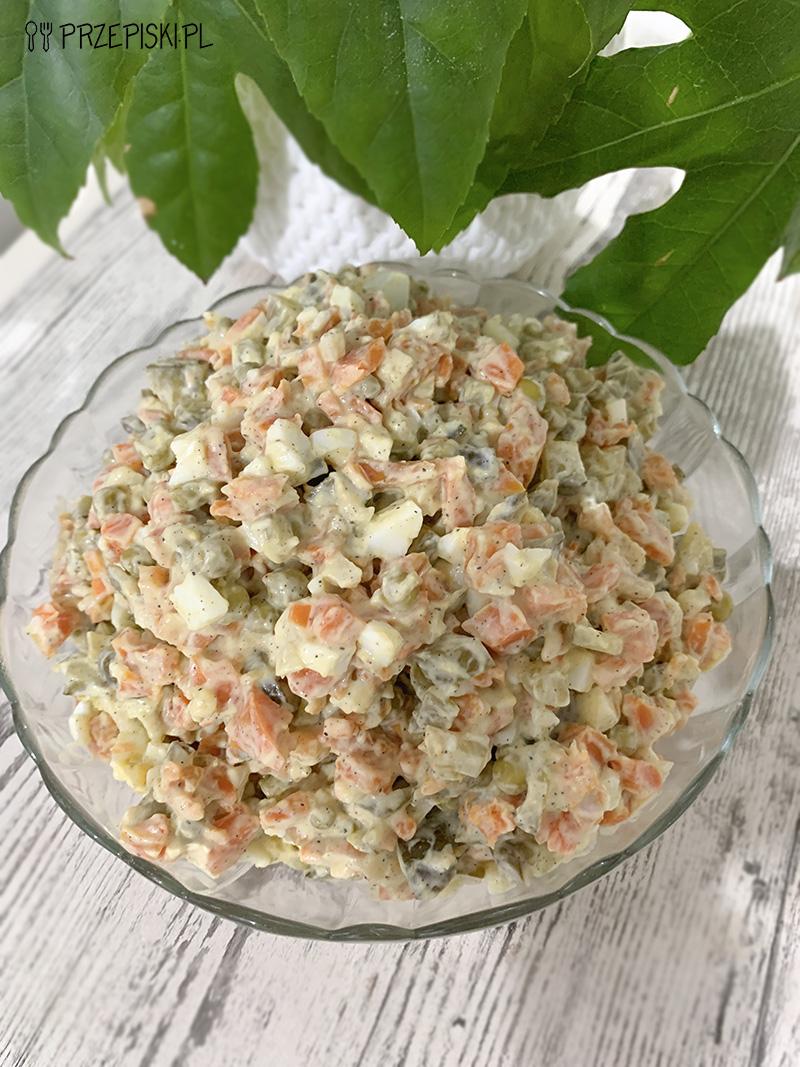 Zdrowe alternatywy sałatki jarzynowej