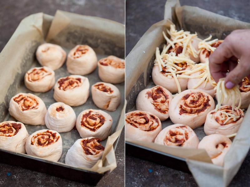 Bułki z suszonymi pomidorami