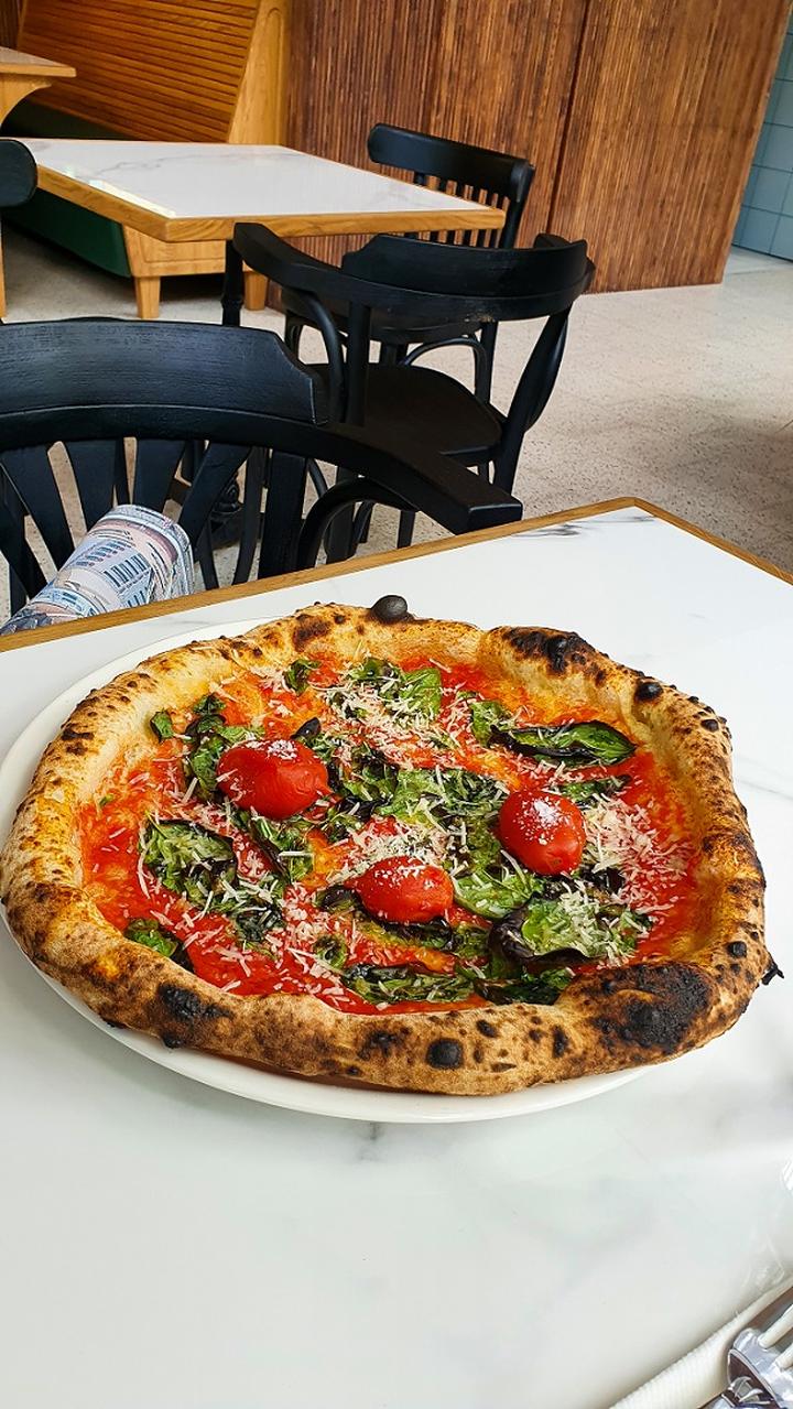 Idealnie chrupiąca pizza