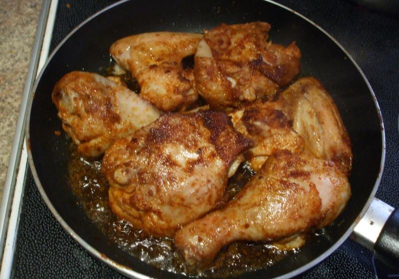 Jak usmażyć soczystego kurczaka? Proste triki, które każdy może zastosować