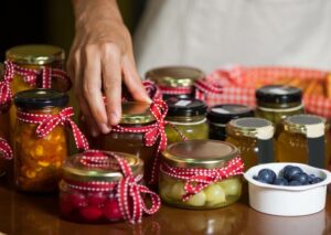 Bezpieczne wekowanie sałatki jarzynowej – na co zwrócić uwagę?