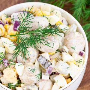 Smakowite sałatki z pieczarek – sprawdź najlepsze przepisy i porady na każdą okazję!