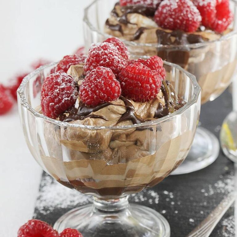 Szybki i pyszny deser z mascarpone oraz herbatnikami – odkryj ten prosty przepis!