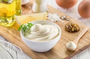 Odkryj najlepszy majonez do sałatki jarzynowej z zdrowymi składnikami
