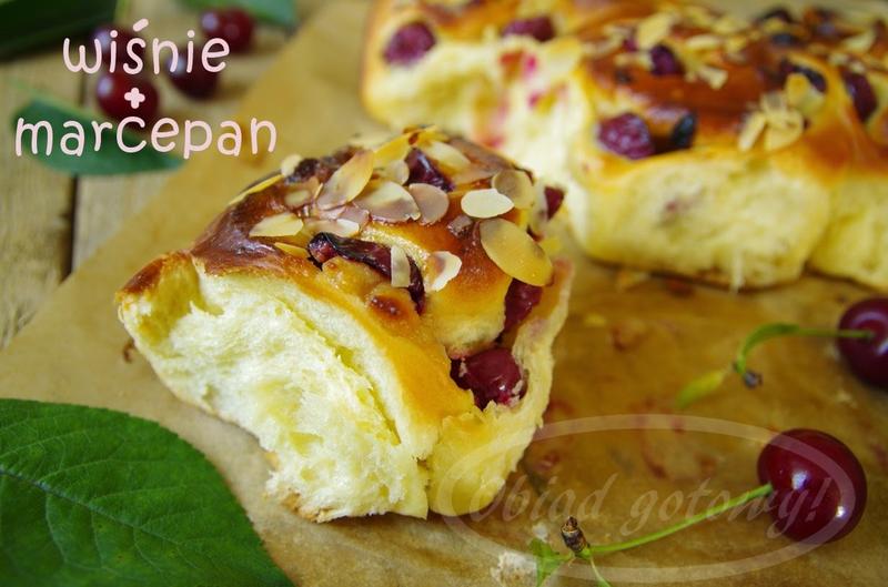 Odkryj sekret idealnego ciasta węgierskiego z drożdżowymi wiśniami