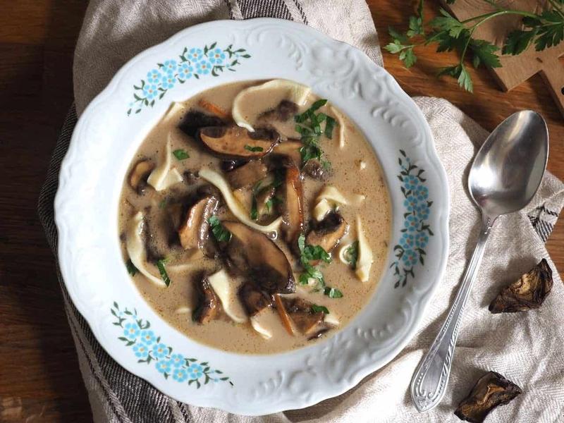 Zupa grzybowa z makaronem